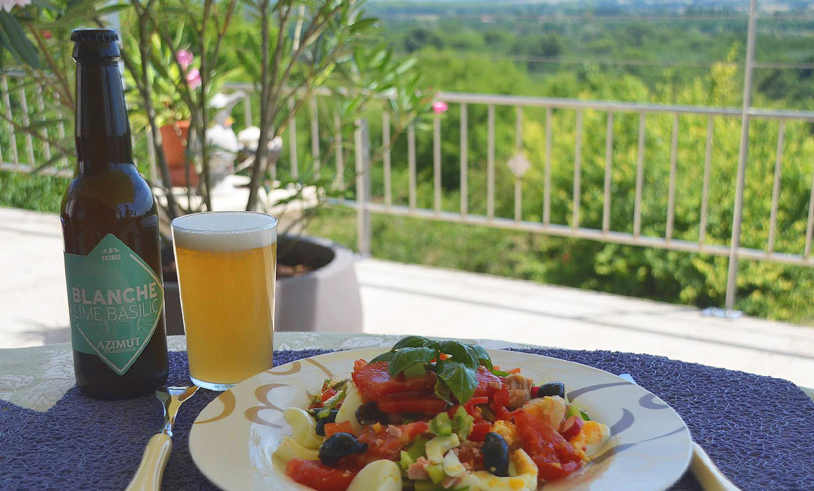 salade niçoise et bière blanche lime basilic Azimut - Allez Hops cave à bière salade nicoise allez hops